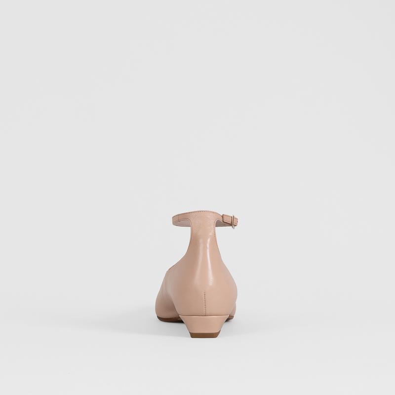 Delilah Beige
